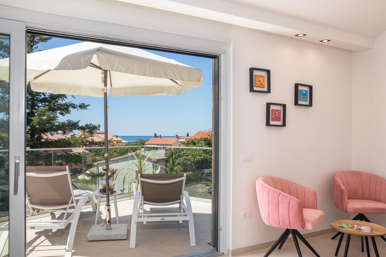 Villa Elena Deluxe mit Whirlpool und POOL am MEER Fažana Exterior foto